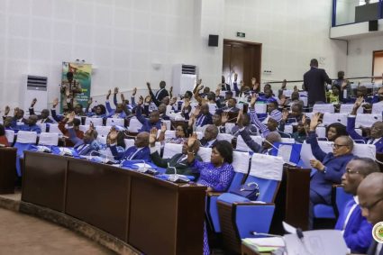 L’Assemblée nationale adopte deux lois majeures sur la sécurité et l’énergie