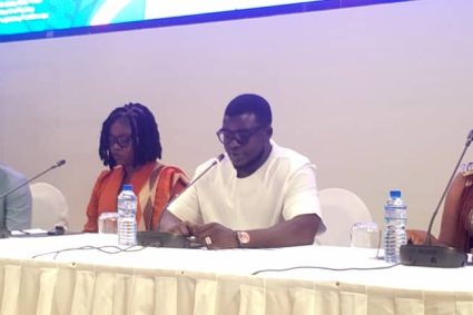 Infinix lance le HOT70 au Togo : un smartphone innovant pensé pour la jeunesse
