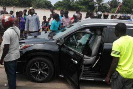 Braquage à Lomé : des hommes armés emportent une mallette d’argent après avoir ouvert le feu
